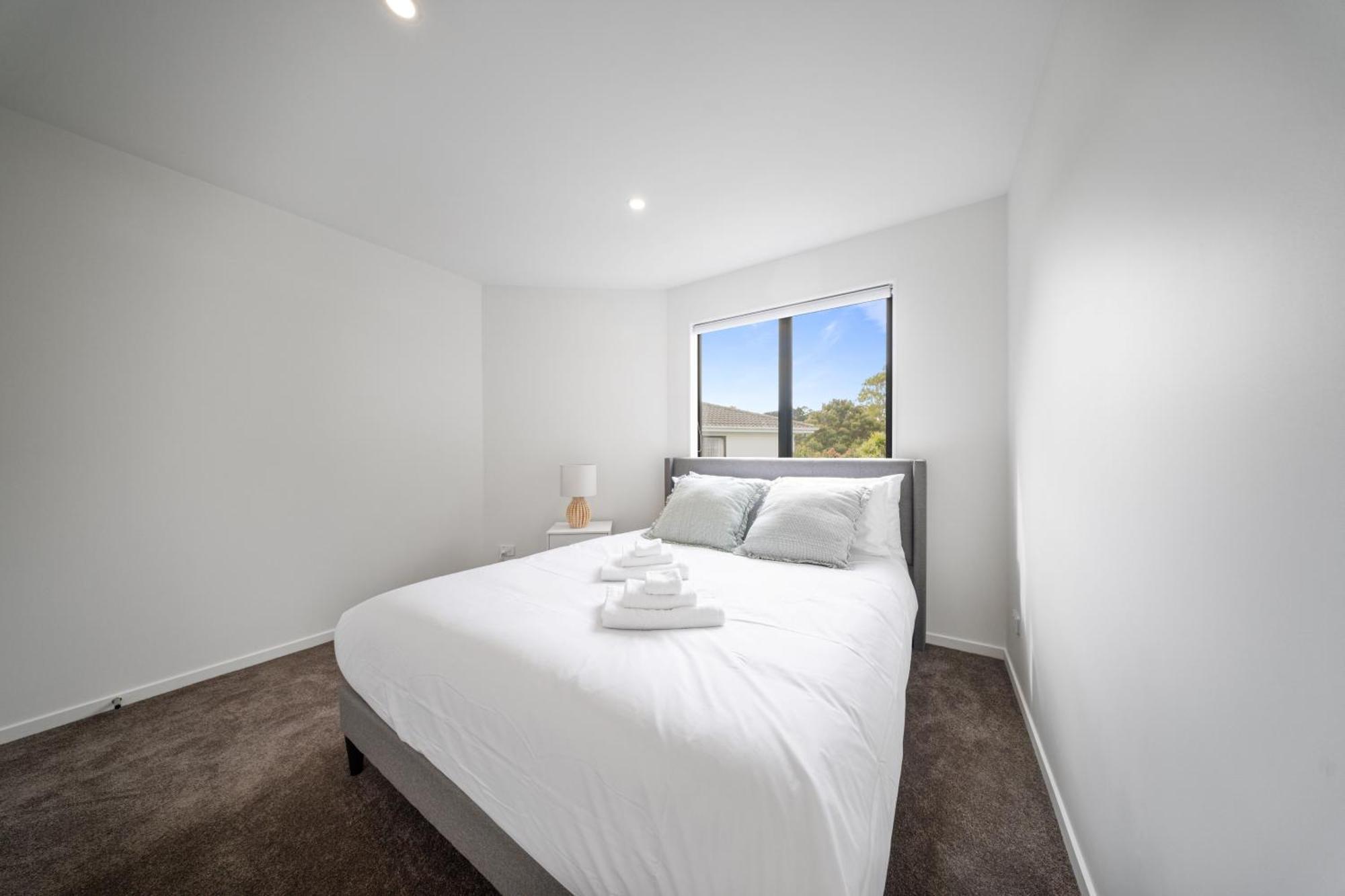 West Harbour Modern 4-Bedroom Retreat Auckland Ngoại thất bức ảnh