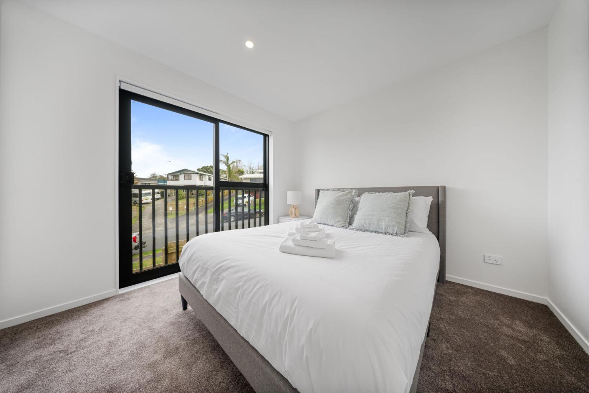 West Harbour Modern 4-Bedroom Retreat Auckland Ngoại thất bức ảnh